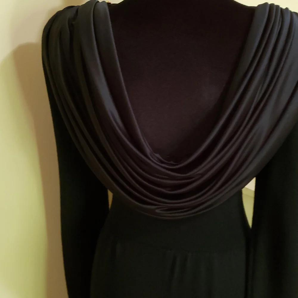ST John Elegant black dress - Picture 4 of 4